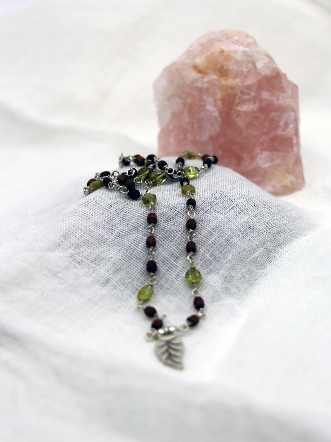 Tulsi Mala mit Edelsteinen und Silber